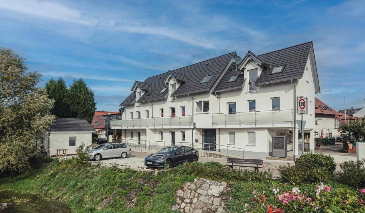 Ferienwohnungen Und Boardinghouse Heimbach In Renchen Exterior photo